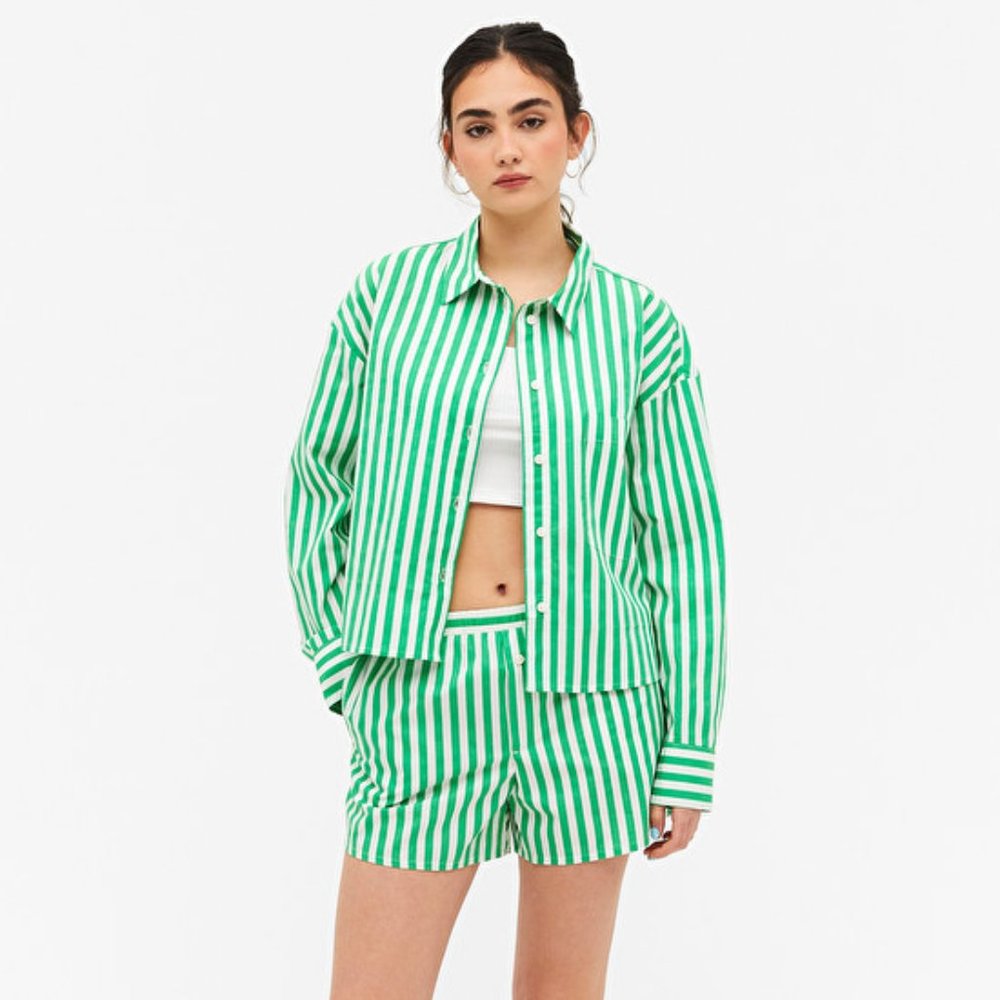 NWT Monki Cropped Button Down Cotton Shirt